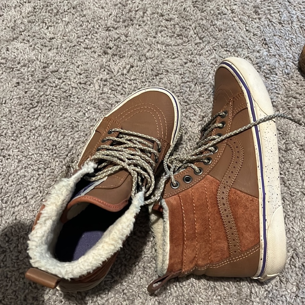 Shoes - Picture 5 of 5